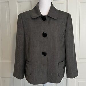 🔥Price drop! Tahari Jacket Size 10- almost gone!